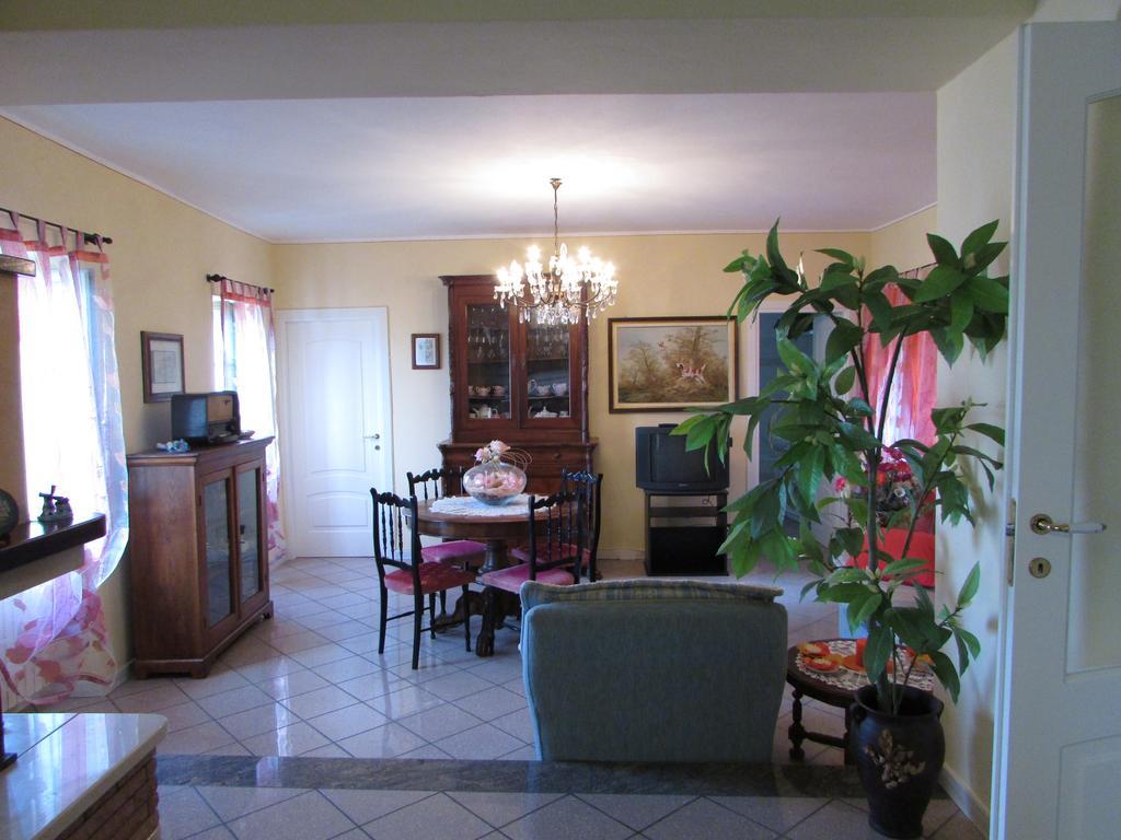 Casa Antica Rosetta Guest House Долчедо Екстериор снимка