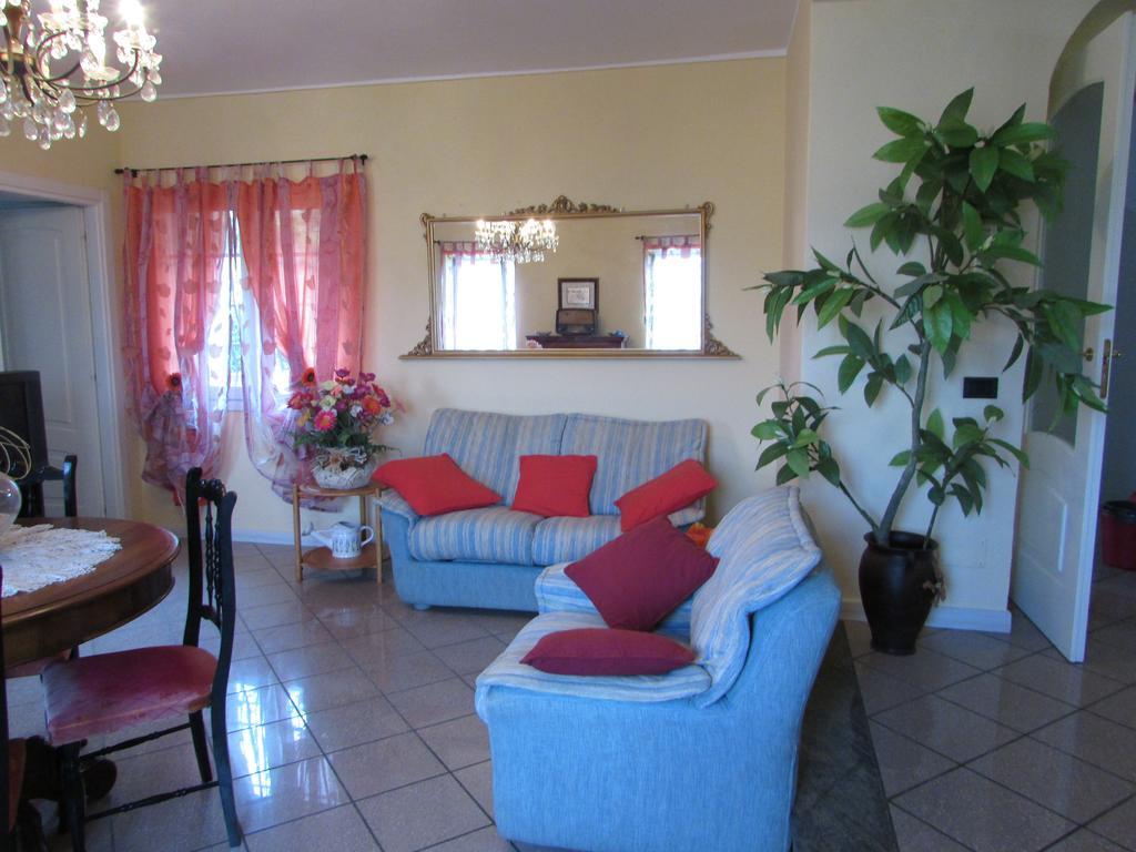 Casa Antica Rosetta Guest House Долчедо Екстериор снимка